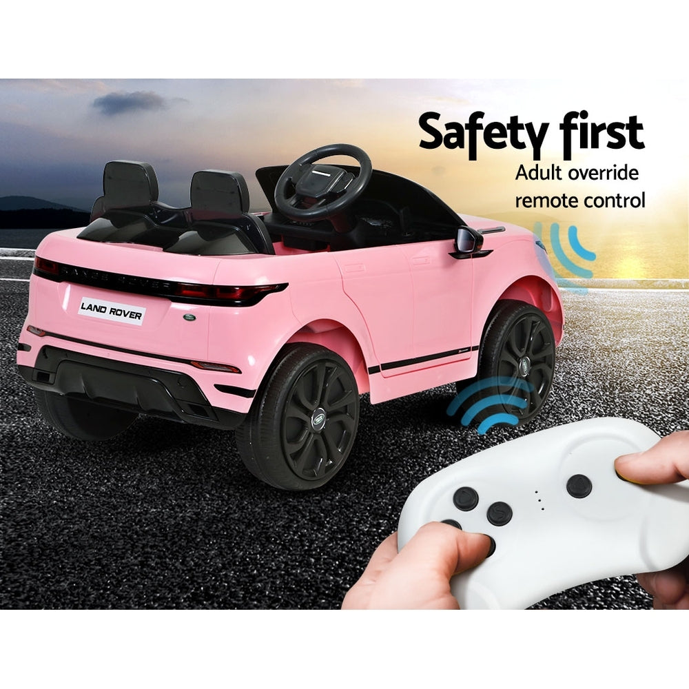 Lara Land Rover